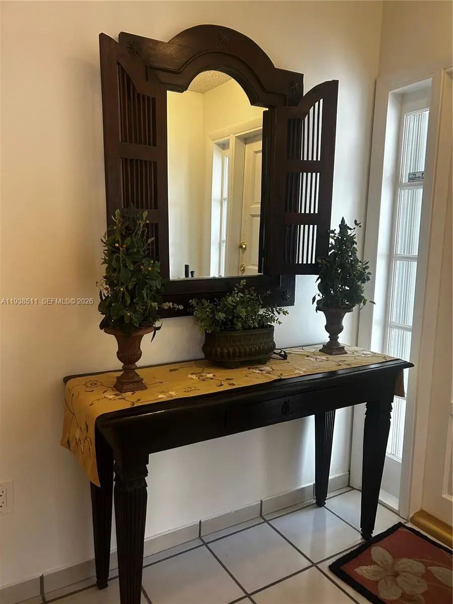 461 SW 89th Ct, Miami, FL 33174 - Image #2