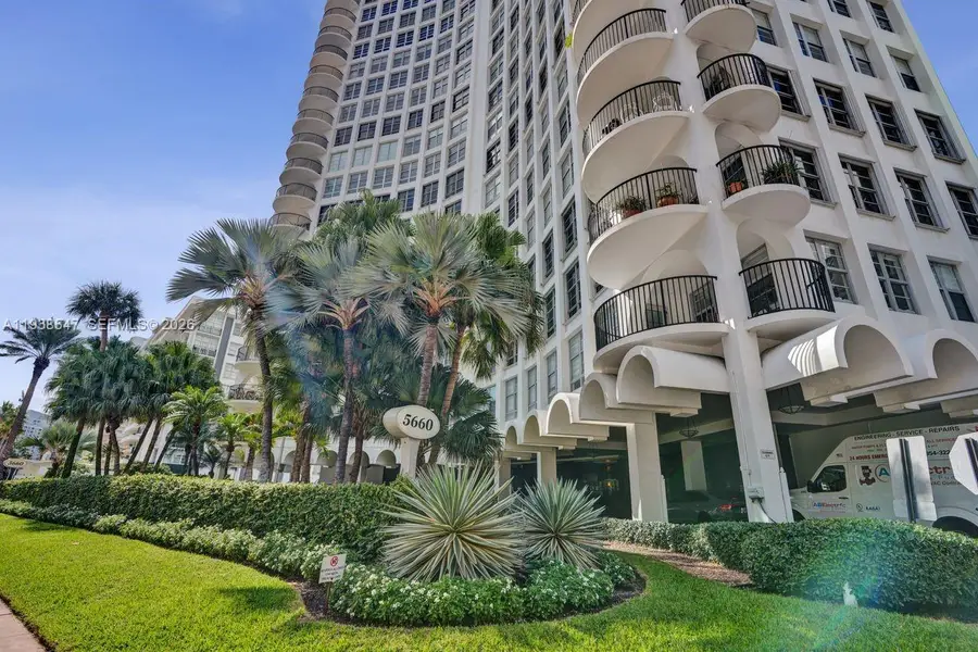 5660 Collins Ave #11E, Miami Beach, FL 33140 - Image #2
