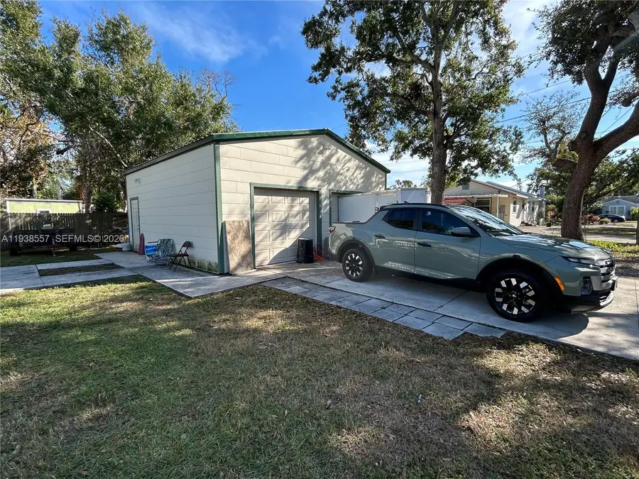 2817 8th Ave W, Bradenton, FL 34205 - Image #3