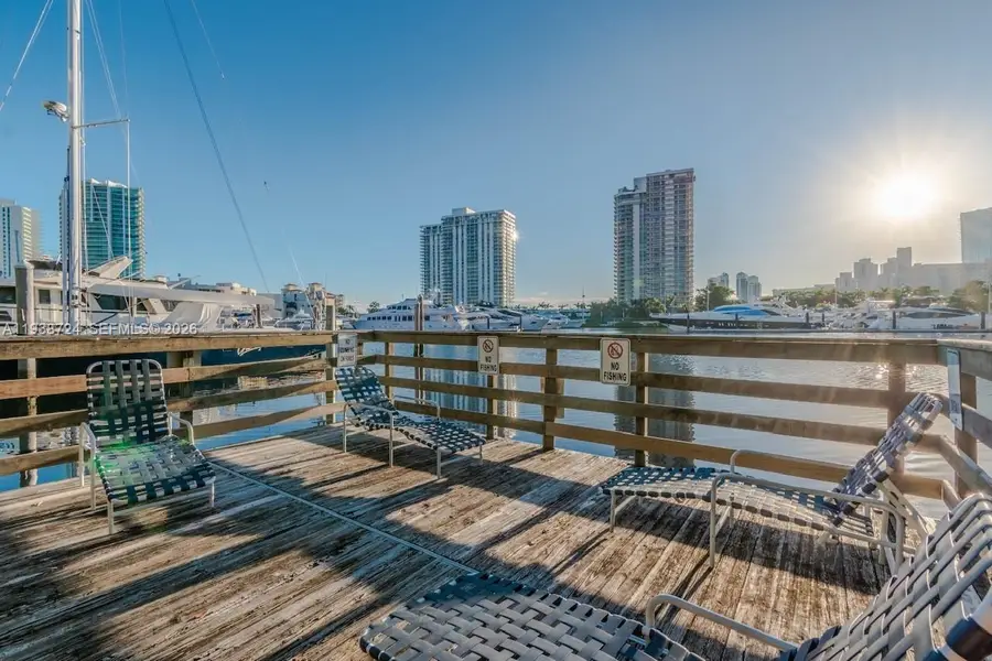 19877 E Country Club Dr #3101, Aventura, FL 33180 - Image #2