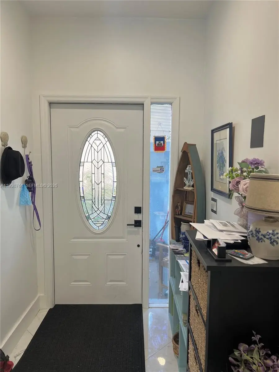 8320 SW 12th Street, Pembroke Pines, FL 33025 - Image #3