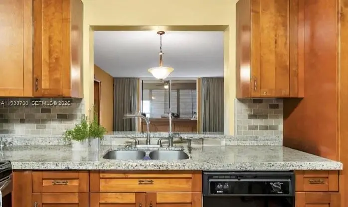 1024 SE 3rd Ave #304, Dania Beach, FL 33004 - Image #2