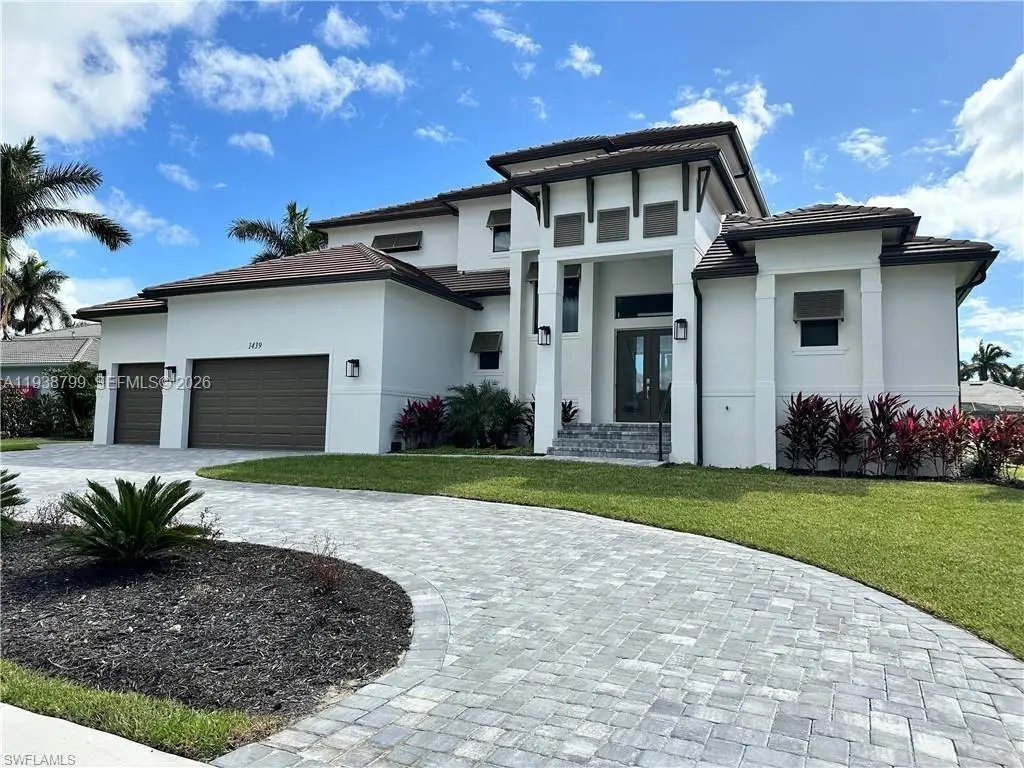 654 Bamboo Ct, Marco Island, FL 34145 - Image #1