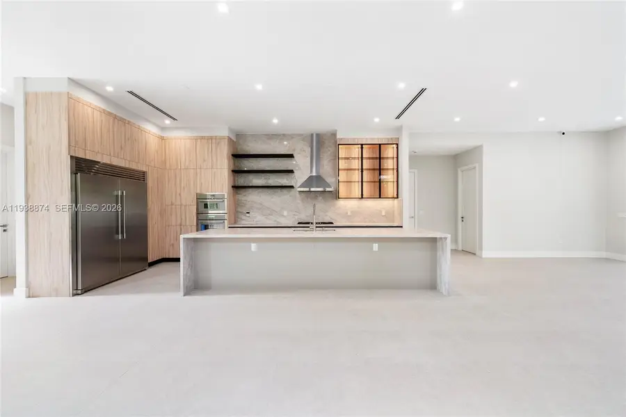 1117 SE 9th St, Fort Lauderdale, FL 33316 - #3