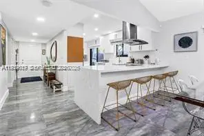 16039 Fairway Ln #113, Weston, FL 33326 - Image #1