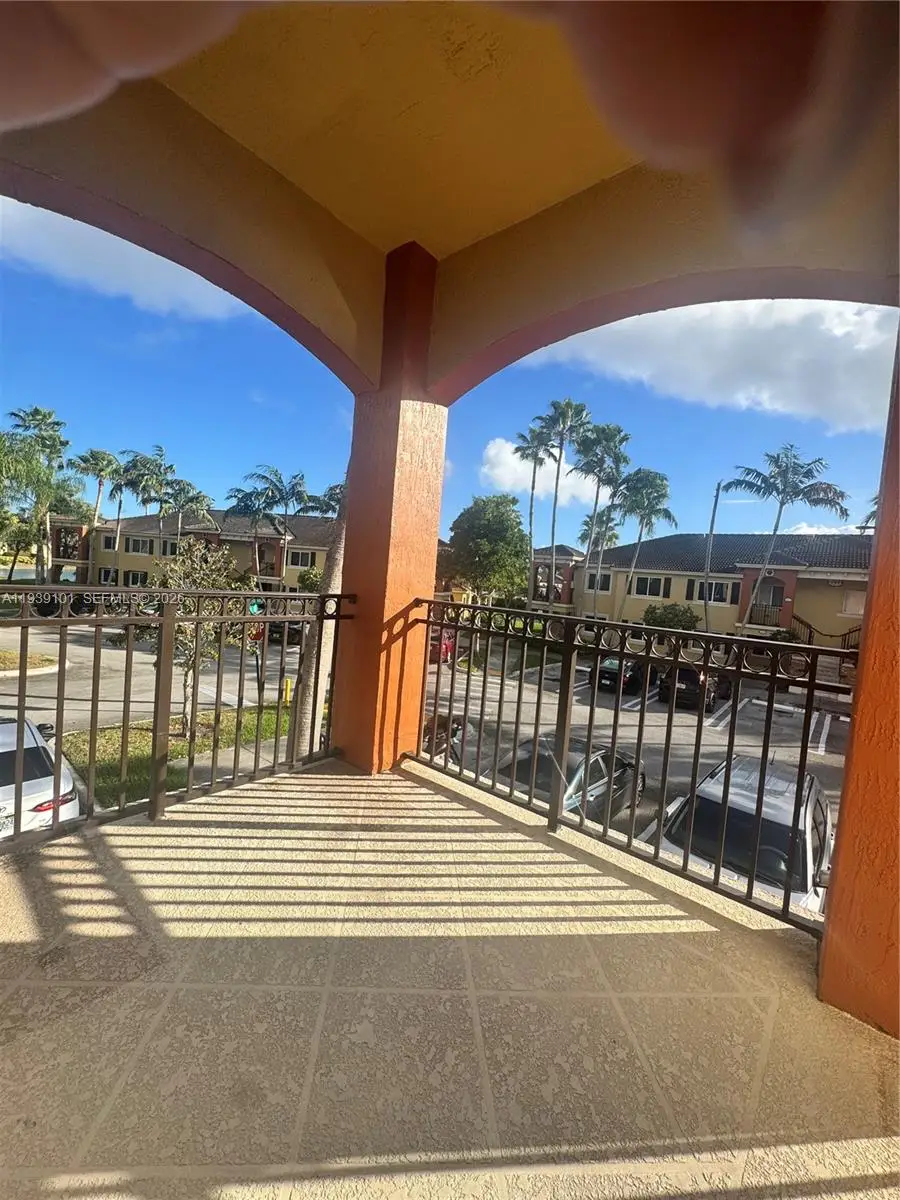 3390 NE 10th St #201, Homestead, FL 33033 - #2