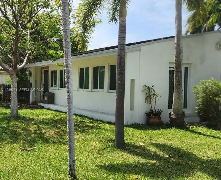 1607 Moffett St, Hollywood, FL 33020 - Image #1