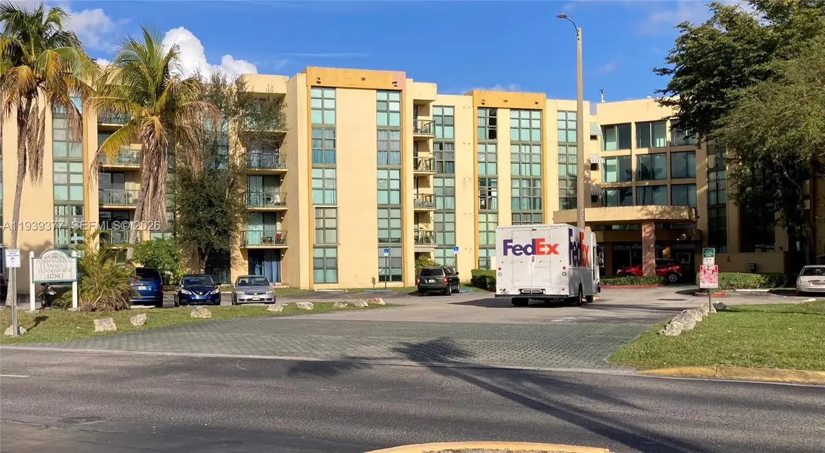 11780 SW 18th St #105-2, Miami, FL 33175 - Image #1