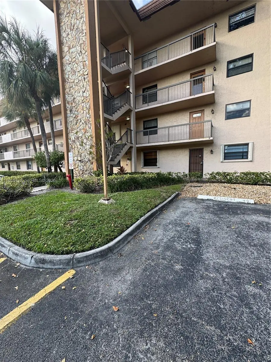 4970 E Sabal Palm Blvd #115, Tamarac, FL 33319 - Image #2