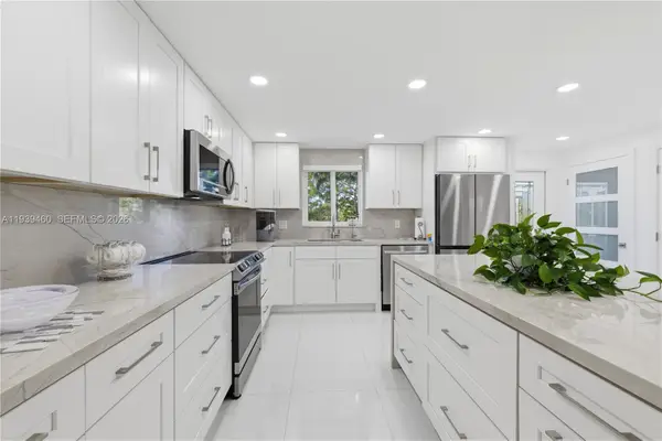 250 S Hollybrook Ter #306, Pembroke Pines, FL 33025