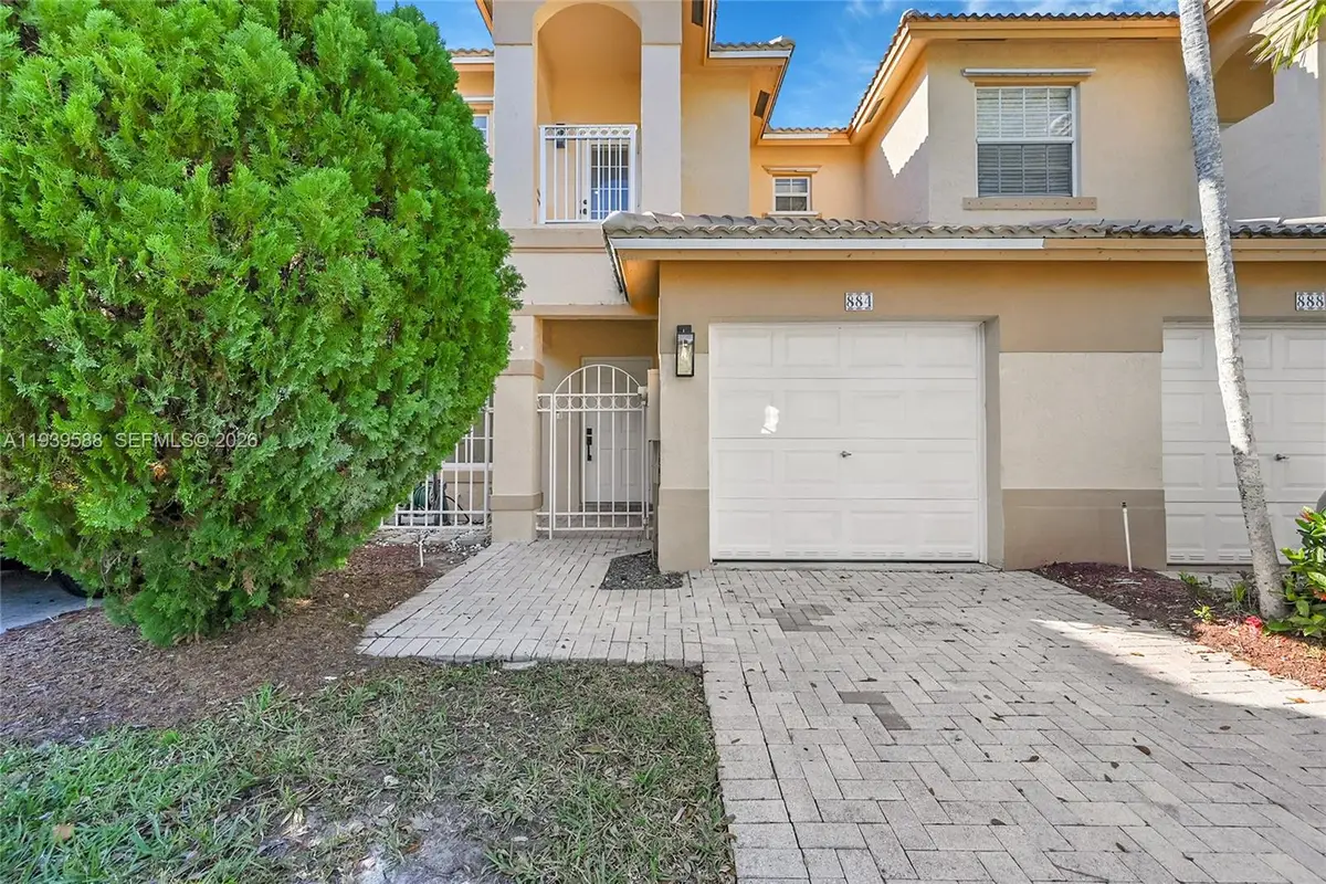 884 NW 170th Ter, Pembroke Pines, FL 33028 - Image #1
