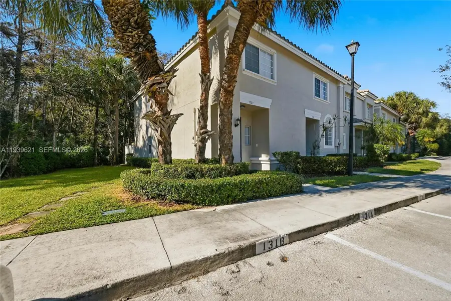 5703 NW 48th Ave, Coconut Creek, FL 33073 - Image #2