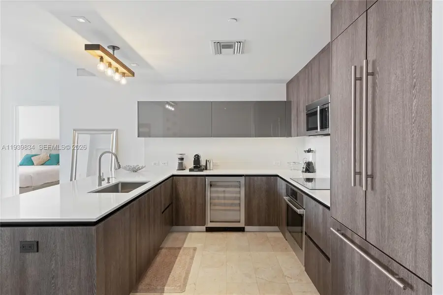 88 SW 7 Street #3403, Miami, FL 33130 - Image #3