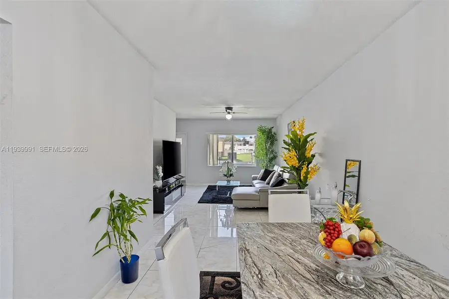 422 NW 84th St #422, Miami, FL 33150 - Image #3