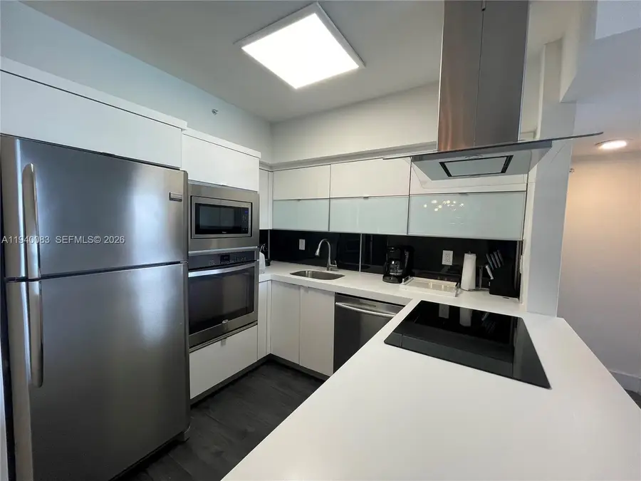 1500 Bay Rd #1118S, Miami Beach, FL 33139 - Image #2