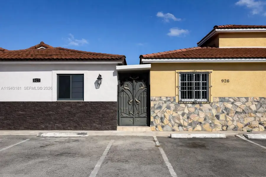 Address Withheld By Seller, Hialeah Gardens, FL 33018 - Image #2