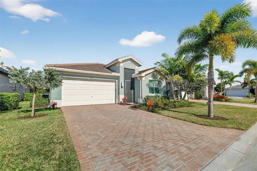 16699 SW Osprey Falls Way, Port Saint Lucie, FL 34987 - Image #2