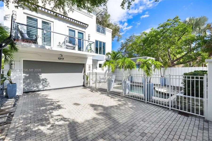 1317 NE 2nd St, Fort Lauderdale, FL 33301 - Image #2