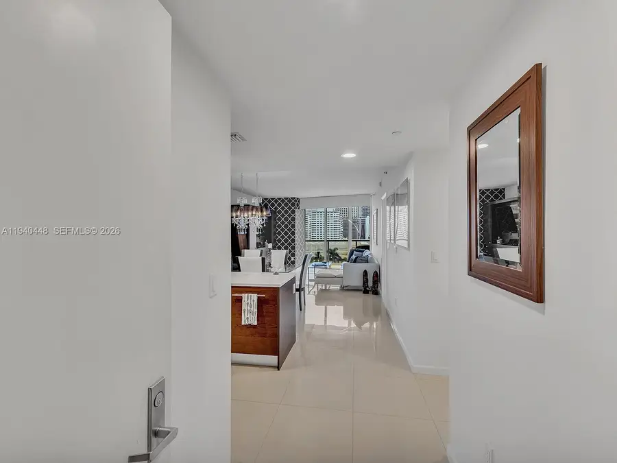 495 Brickell Ave #1007, Miami, FL 33131 - Image #2