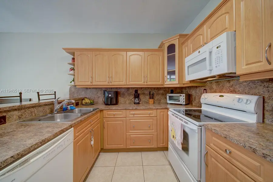 27461 SW 138th Ave, Homestead, FL 33032 - Image #2