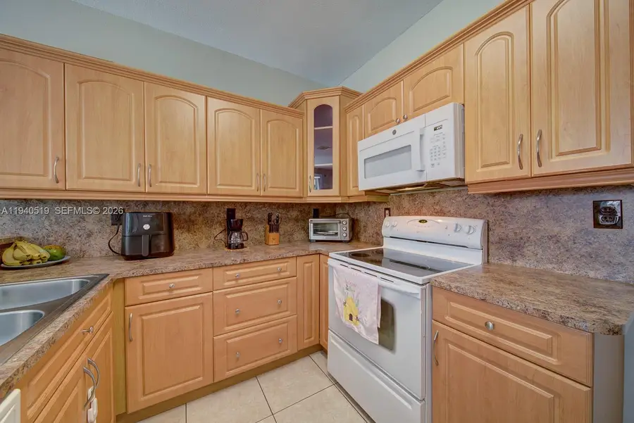 27461 SW 138th Ave, Homestead, FL 33032 - Image #3