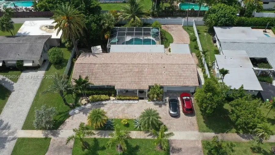 428 N Crescent Dr, Hollywood, FL 33021 - Image #3