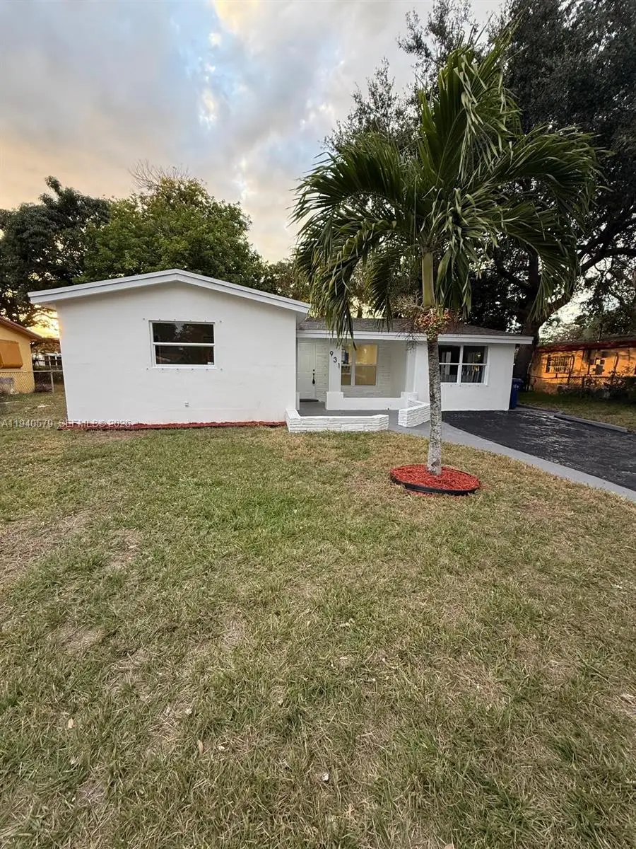 931 NW 38th Ave, Lauderhill, FL 33311 - Image #2