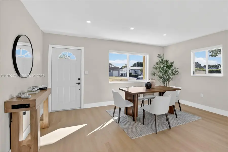 2805 NW 210th Ter, Miami Gardens, FL 33056 - Image #2