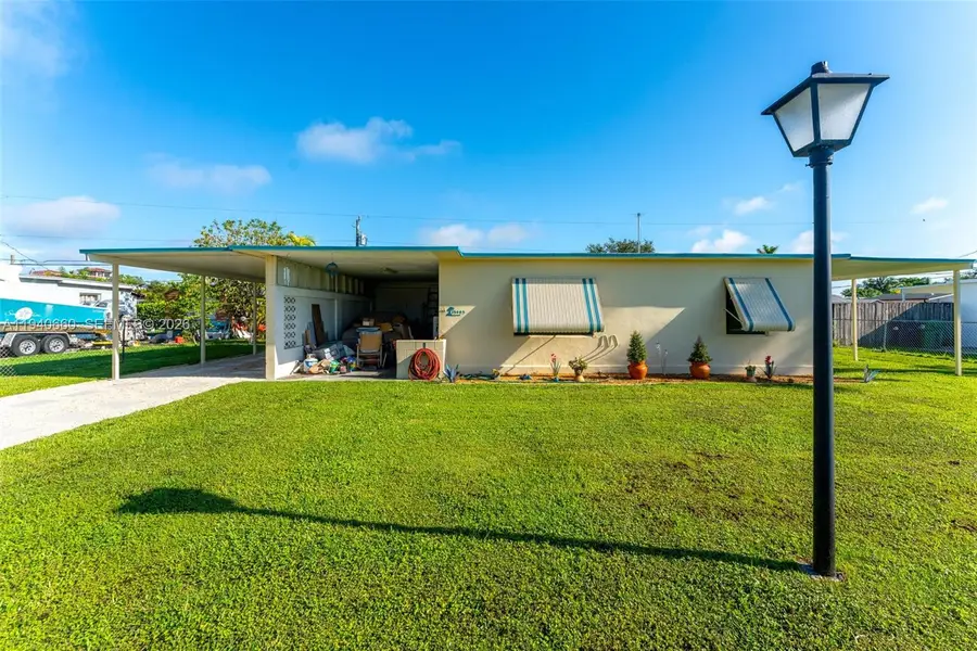 15445 Garfield Dr, Homestead, FL 33033 - Image #2