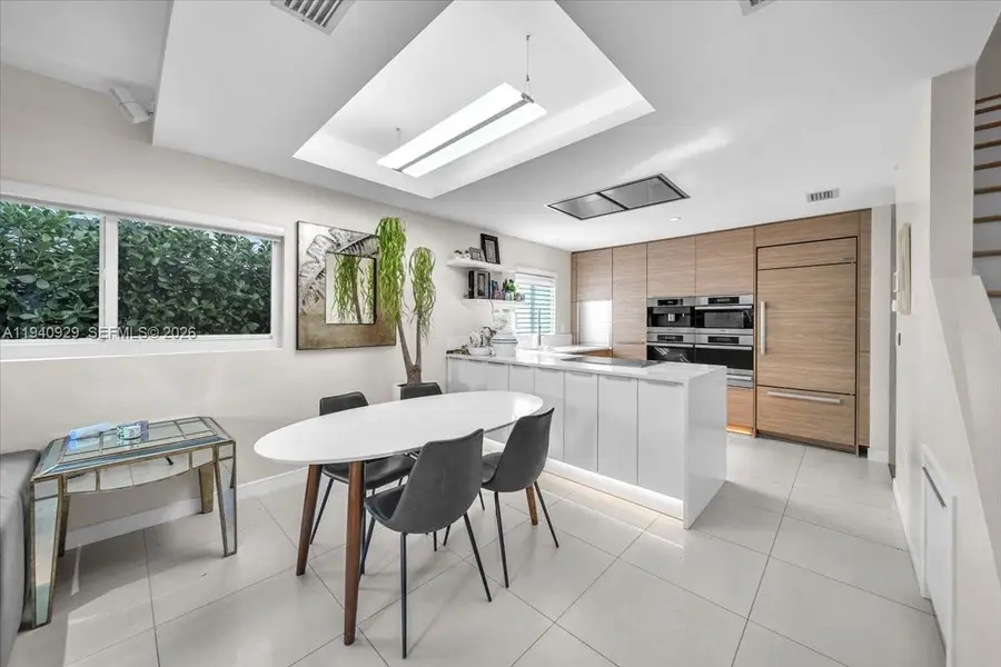 208 Jefferson Ave #113, Miami Beach, FL 33139 - Image #2