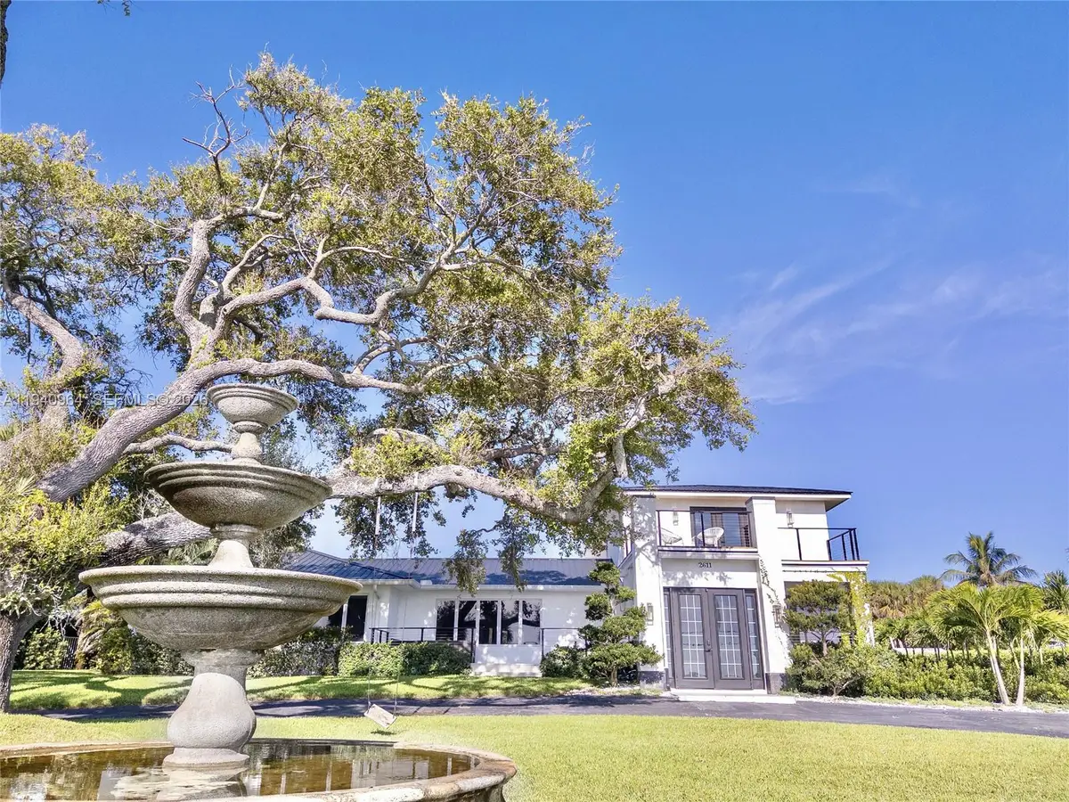 2611 S Indian River Dr, Fort Pierce, FL 34950 - Image #1