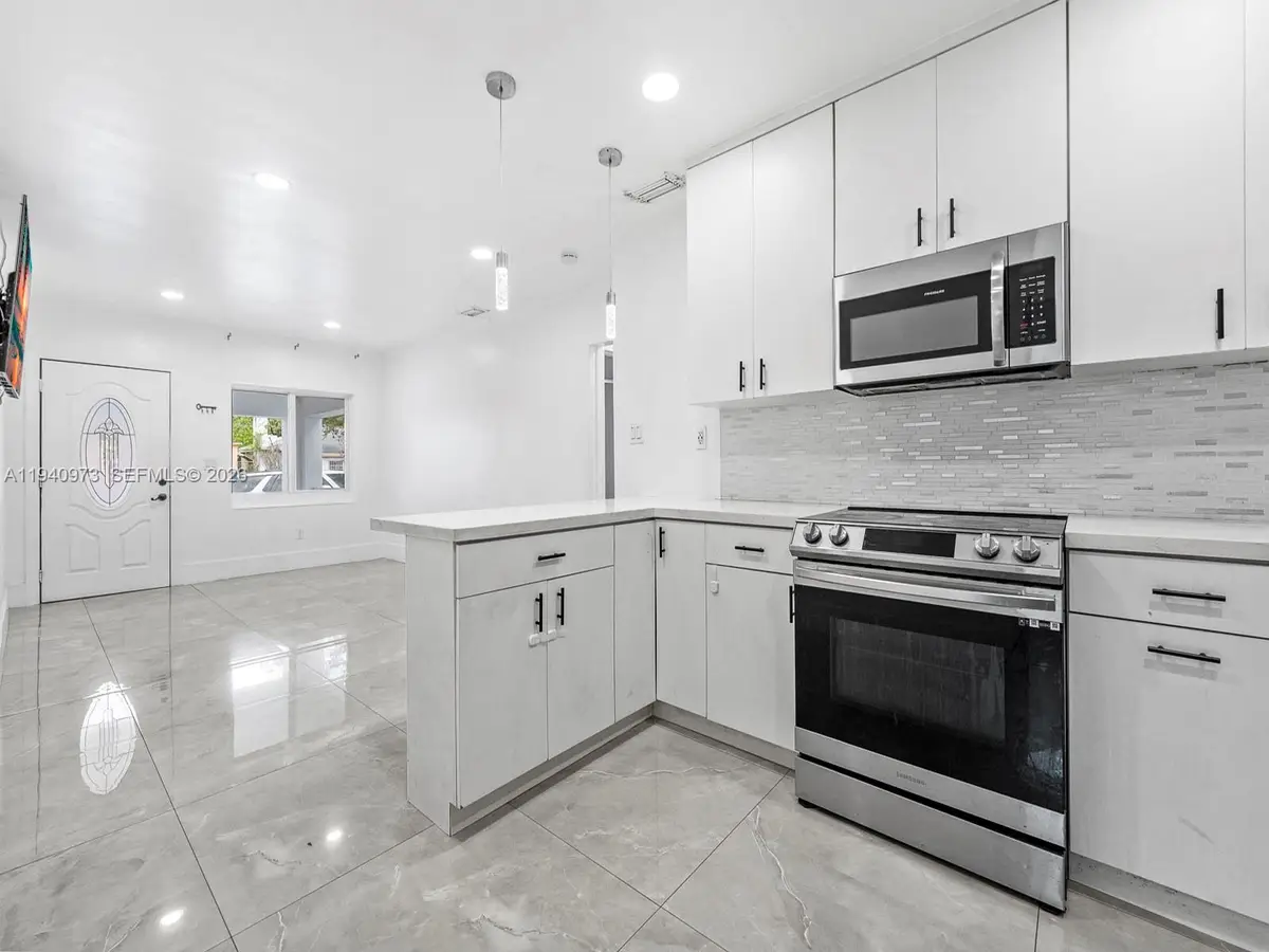 1230 NW 35th St, Miami, FL 33142 - Image #1