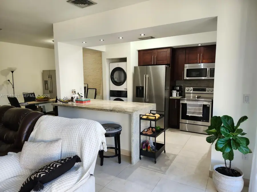 9195 Fontainebleau Blvd #6, Miami, FL 33172 - Image #3