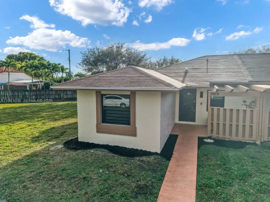 2959 NW 110th Ave, Sunrise, FL 33322 - Image #2