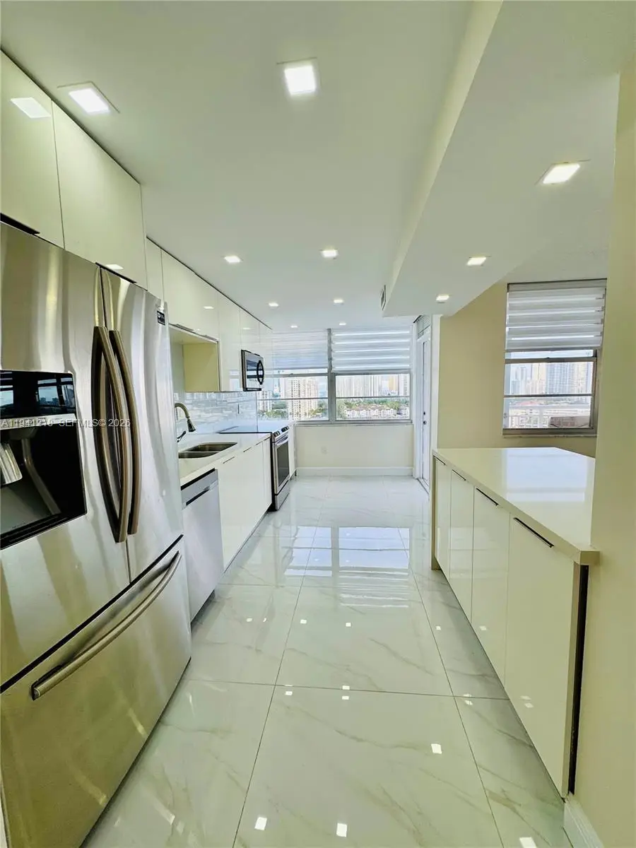 18041 Biscayne Blvd *boat Slip & Unit* #1605, Aventura, FL 33160 - Image #2