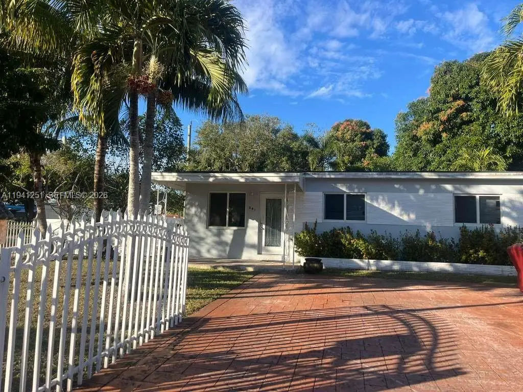 201 NE 169th St, North Miami Beach, FL 33162 - Image #1