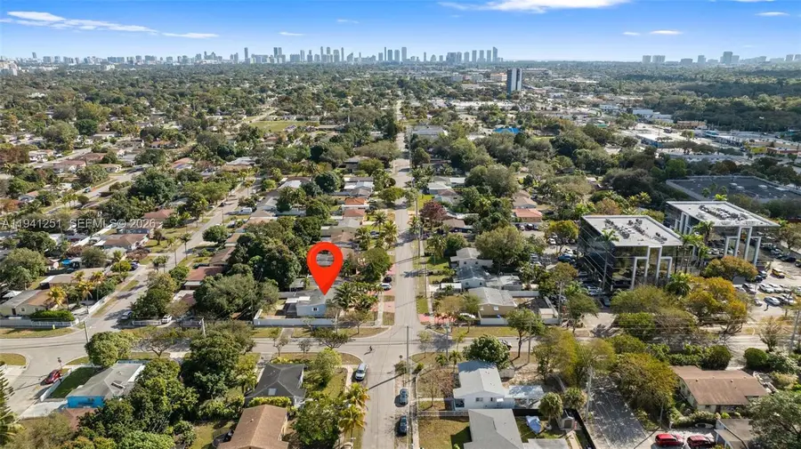 201 NE 169th St, North Miami Beach, FL 33162 - #2