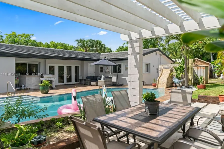 930 NE 182nd Ter, North Miami Beach, FL 33162 - Image #3