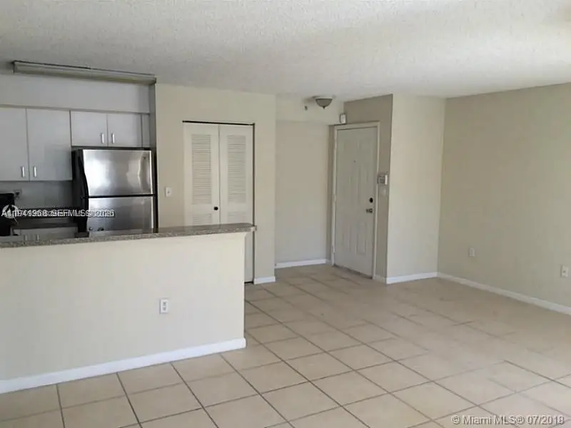 761 N Pine Island Rd #203, Plantation, FL 33324 - Image #3