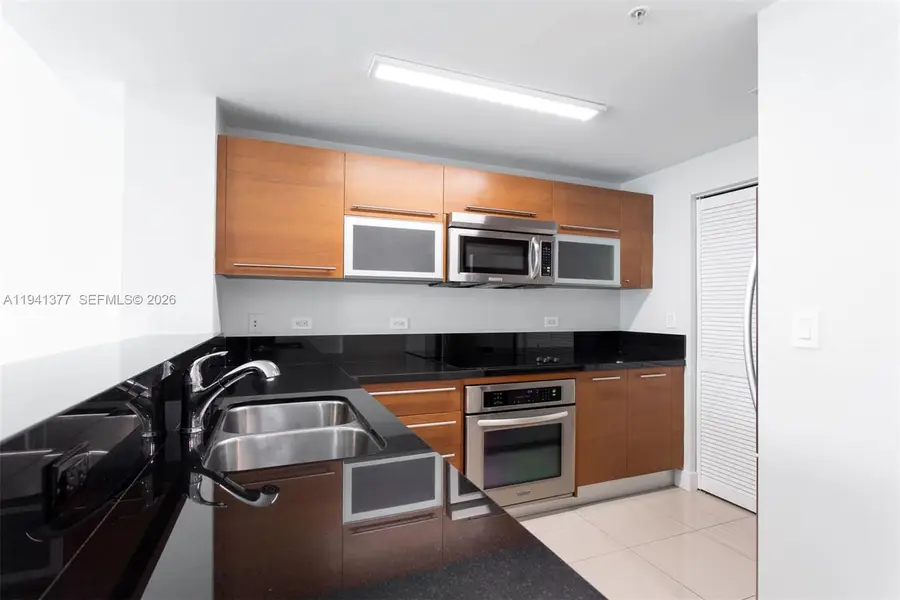 244 Biscayne Blvd #2107, Miami, FL 33132 - Image #3