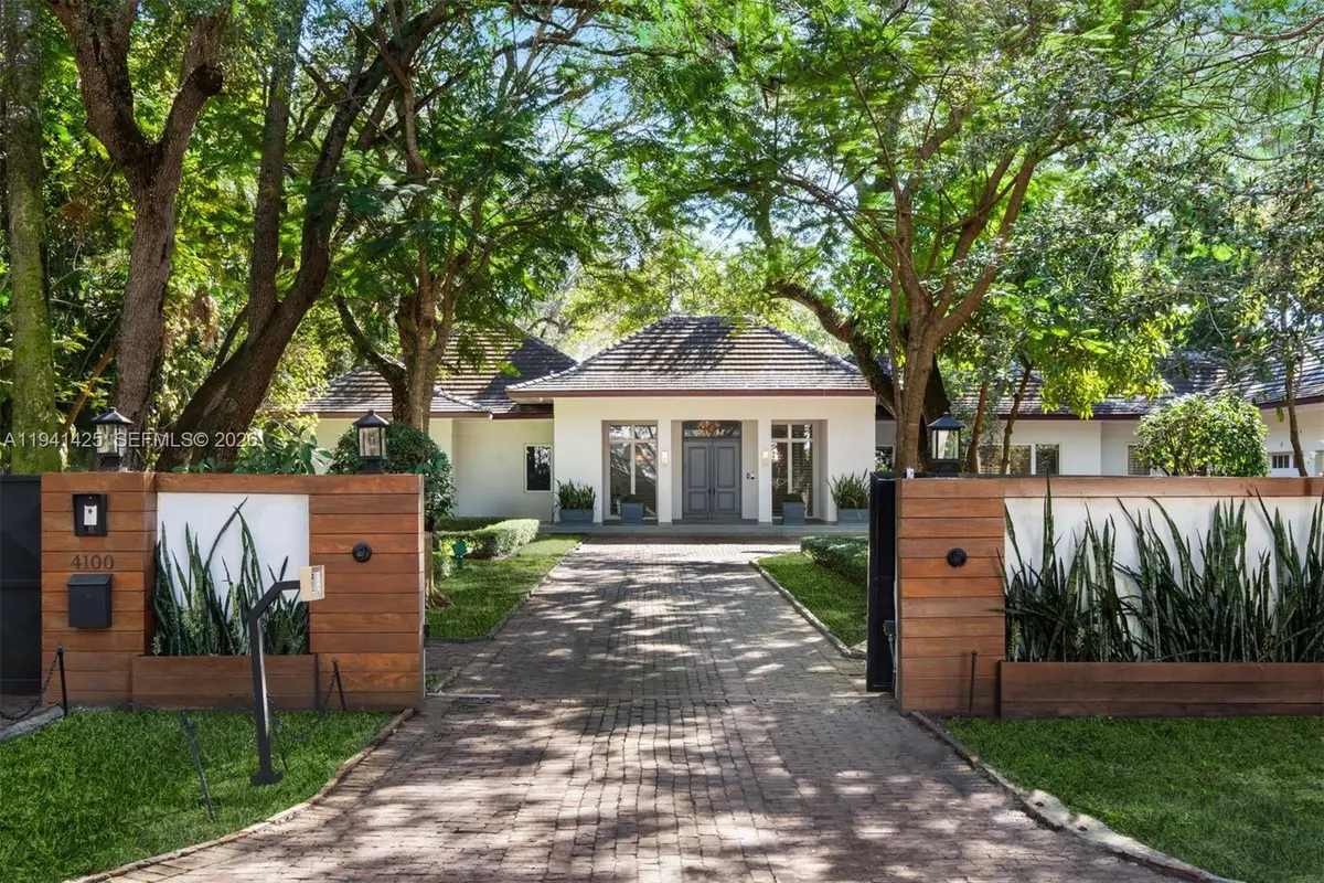 4100 Kiaora St, Miami, FL 33133 - Image #1