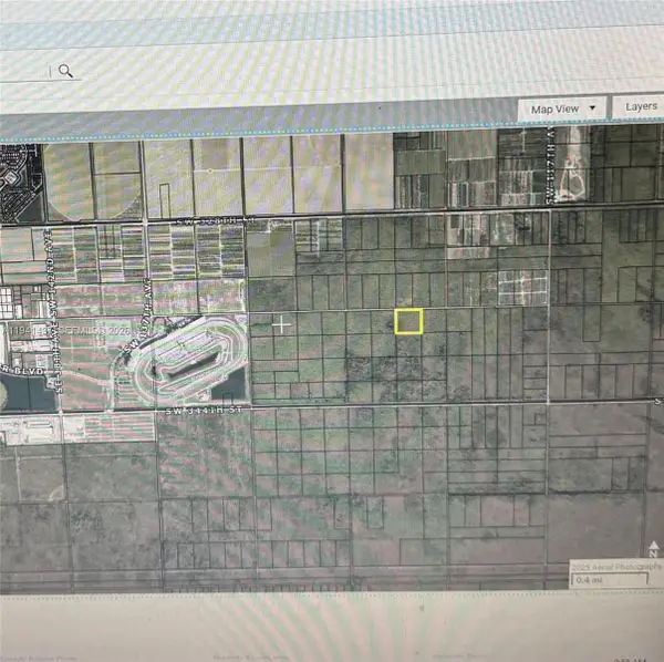 121 St Sw, Unincorporated Dade, FL 33035