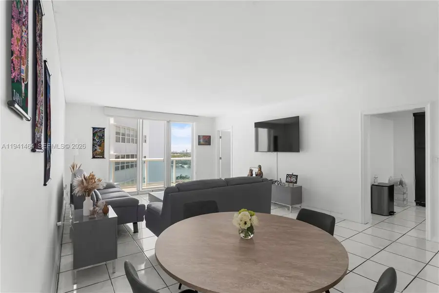 5001 Collins Ave #14C, Miami Beach, FL 33140 - Image #2