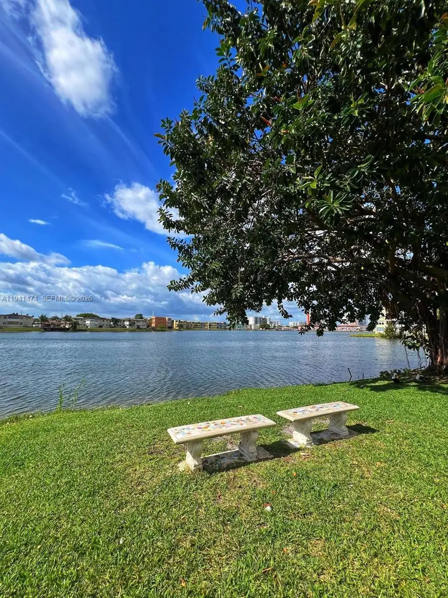 1670 NE 191st St #403-3, Miami, FL 33179 - Image #3