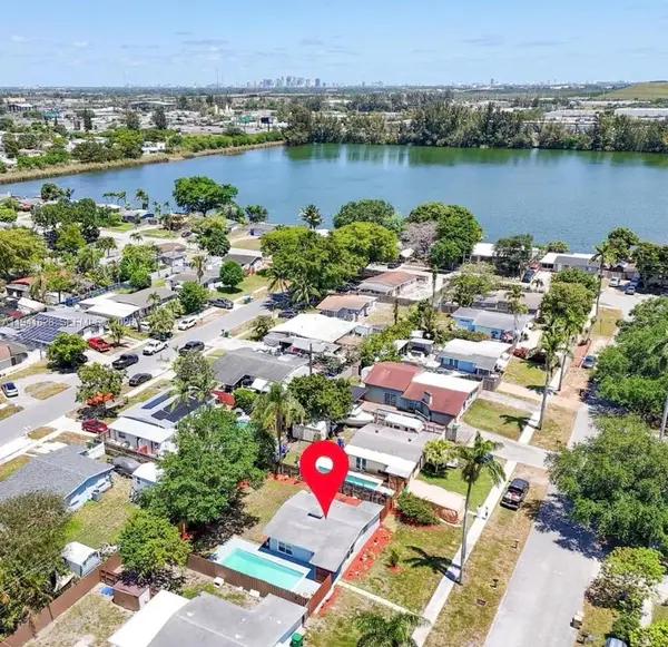 5621 SW 38th Ct, Davie, FL 33314