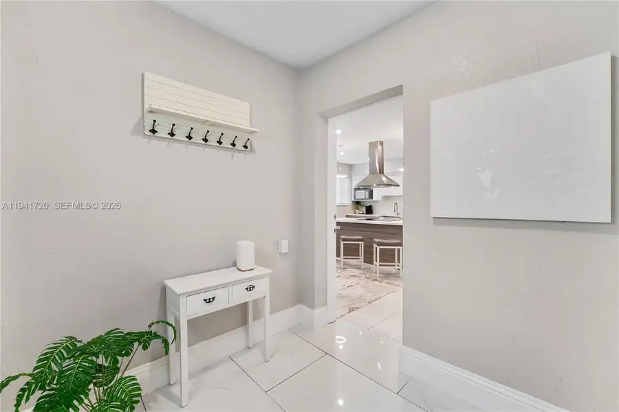 2227 Cody St, Hollywood, FL 33020 - Image #3