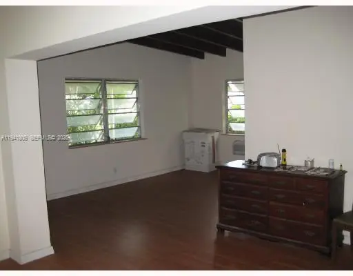 Address Withheld By Seller, Miami, FL 33168 - Image #3