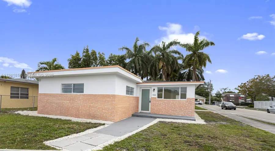 988 NW 10th St, Hallandale Beach, FL 33009 - Image #3