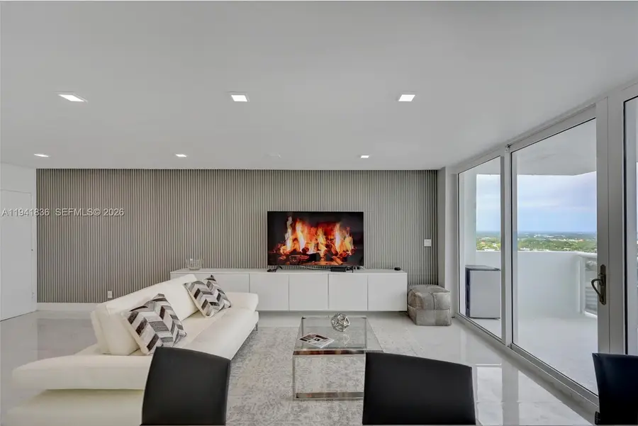 2715 N Ocean Blvd #F, Fort Lauderdale, FL 33308 - Image #3