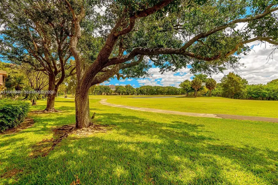 502 SW 158th Ter #203, Pembroke Pines, FL 33027 - Image #3